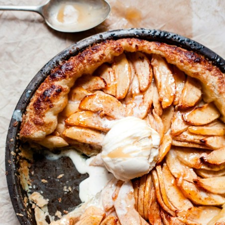 Plăcintă cu Mere și Scorțișoară